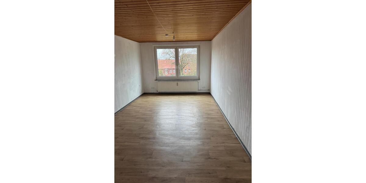 Erdgeschoßwohnung Klötze - 4 Zimmer, 79 m&sup2;, 360&euro; | Angebot:24355367