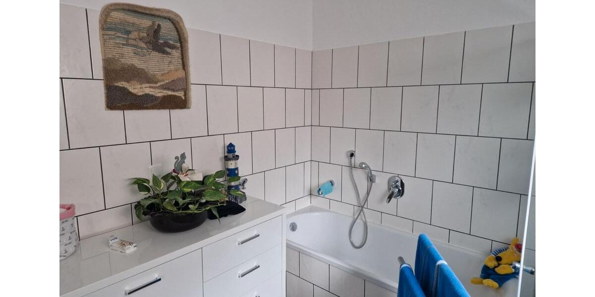 Etagenwohnung Köln Chorweiler - 3 Zimmer, 78 m&sup2;, 1.100&euro; | Angebot:26061417