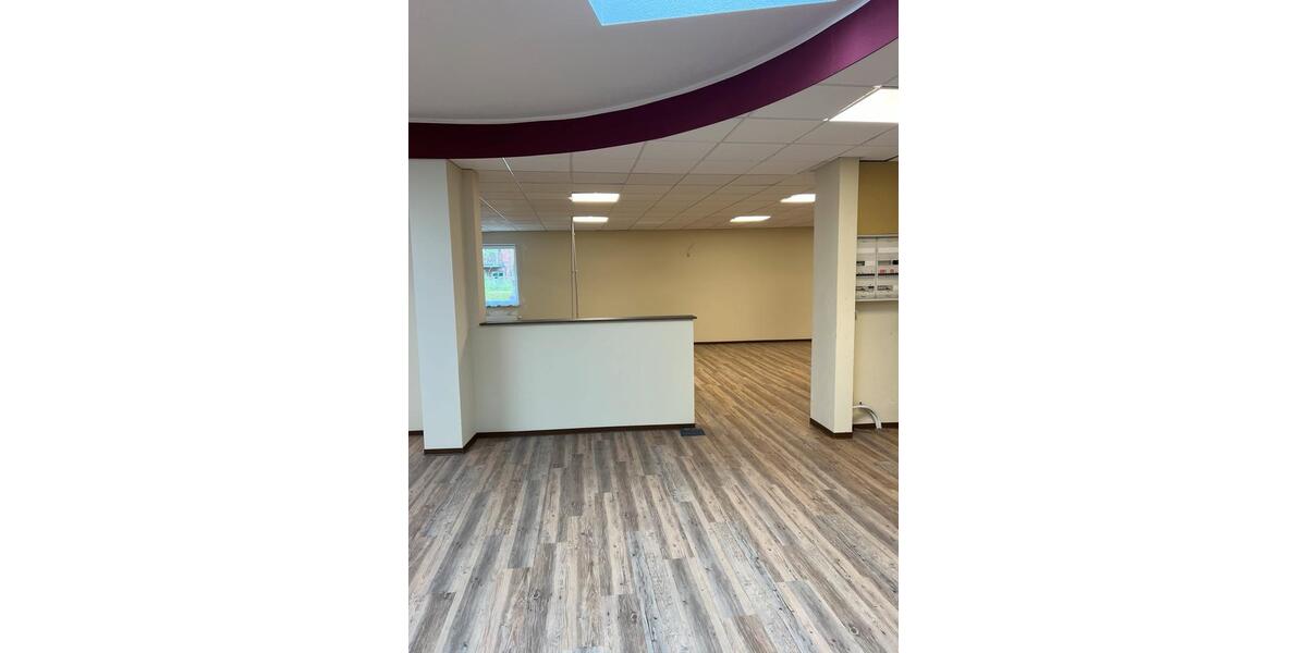 Gewerbeobjekt Esens - 1.750&euro; | Angebot:26226305