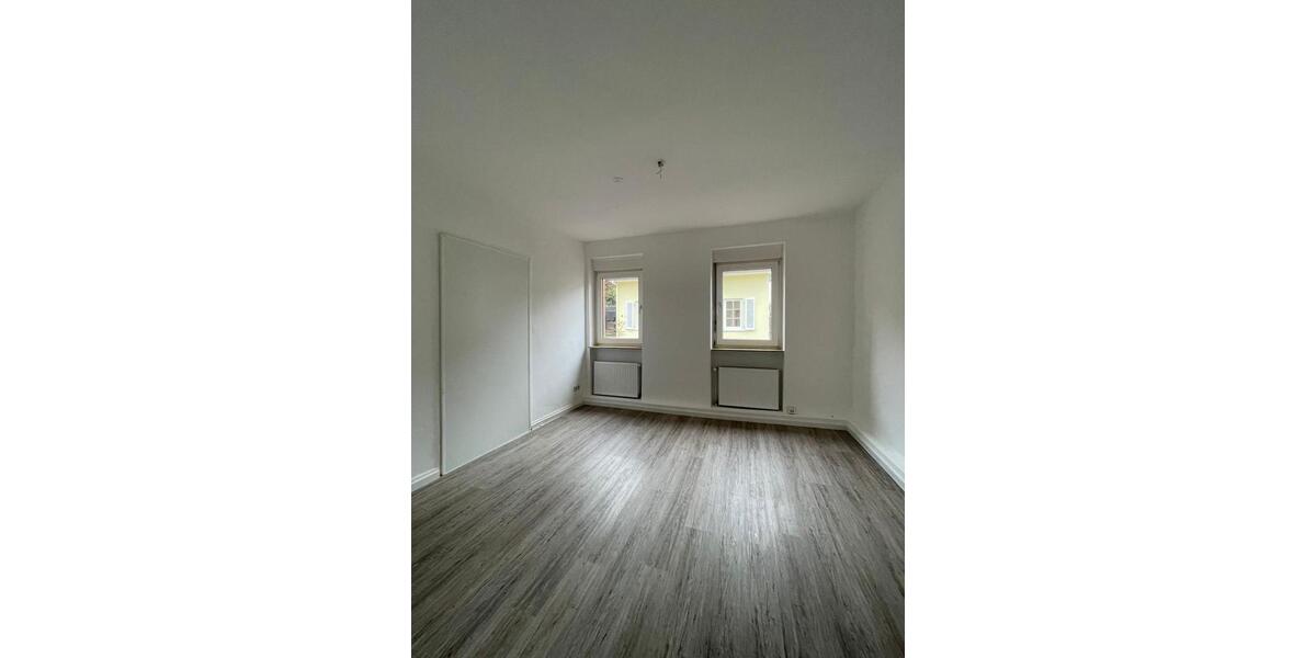 Etagenwohnung Wiesbaden Bierstadt - 4 Zimmer, 90 m&sup2;, 1.500&euro; | Angebot:26265654