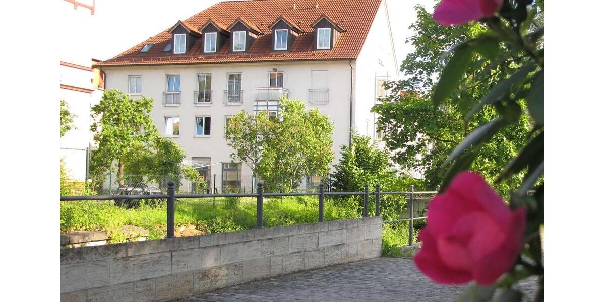 Etagenwohnung Meiningen - 4 Zimmer, 122 m&sup2;, 1.220&euro; | Angebot:25267136