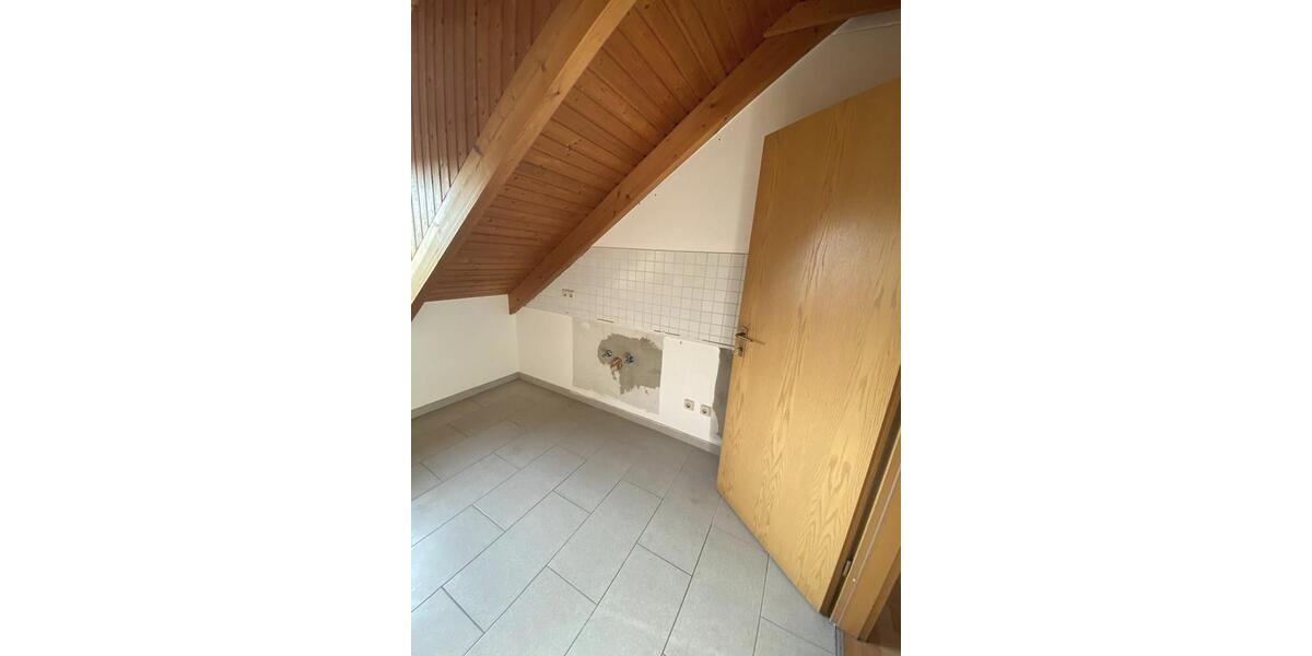 Dachgeschoßwohnung Groß-Umstadt Umstadt - 2 Zimmer, 53 m&sup2;, 650&euro; | Angebot:26578070