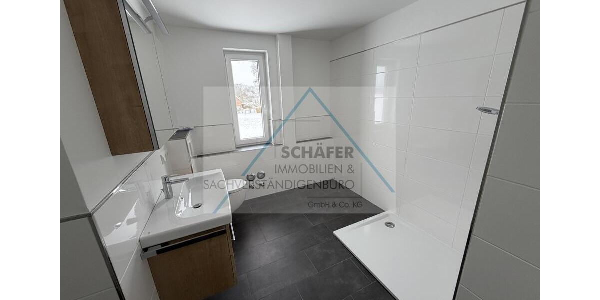 Etagenwohnung Bassum - 4 Zimmer, 125 m&sup2;, 1.000&euro; | Angebot:25145087