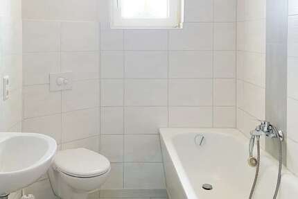 Wohnung Oschersleben Oschersleben - 2 Zimmer, 50 m&sup2;, 325&euro; | Angebot:26986079