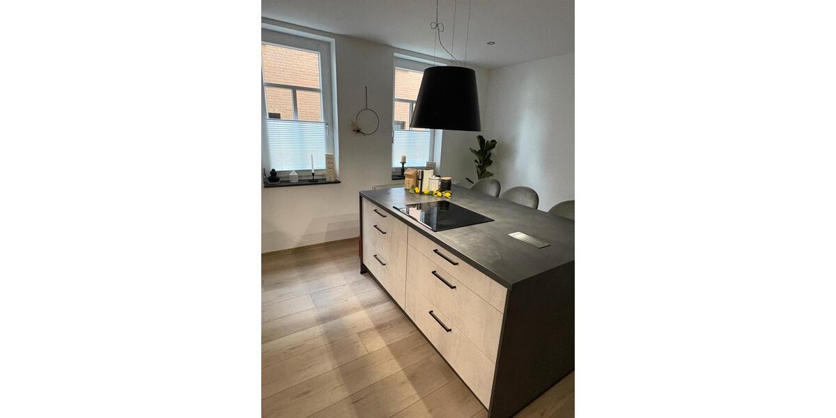 Erdgeschoßwohnung Suhl - 4 Zimmer, 110 m&sup2;, 1.100&euro; | Angebot:25310136