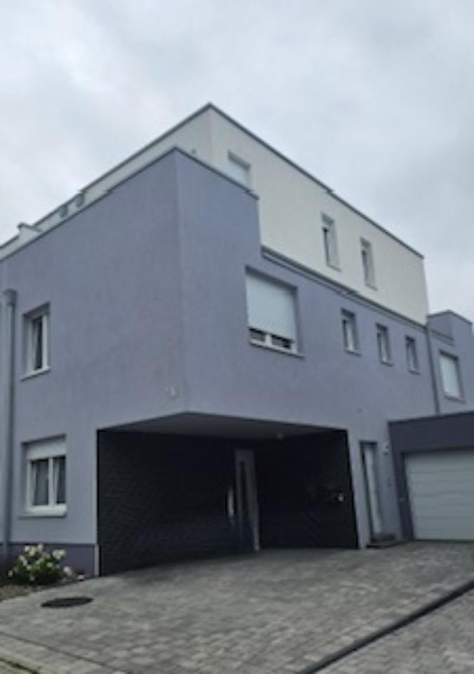 Neubau Maisonette-Wohnung mit 4 Zimmern provisionsfrei