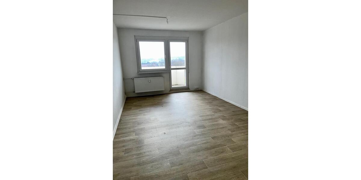 Etagenwohnung Oelsnitz (Vogtland) - 4 Zimmer, 96 m&sup2;, 530&euro; | Angebot:23863355