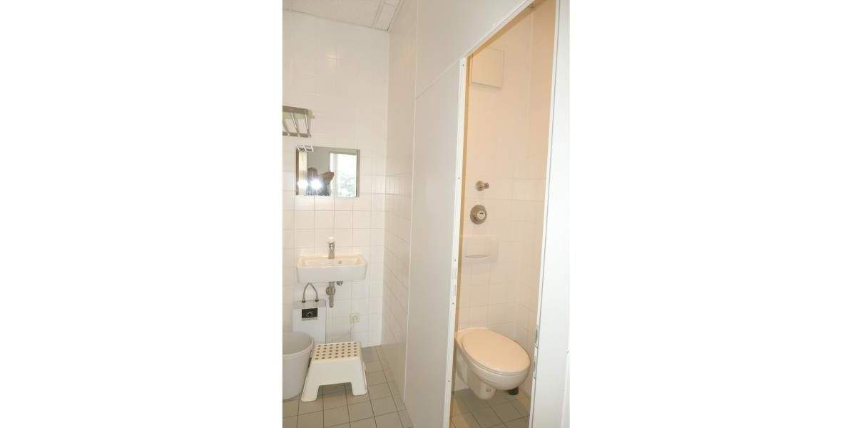 Gewerbeobjekt Nürnberg Wetzendorf - 6 Zimmer, 182 m&sup2;, 2.200&euro; | Angebot:23954300