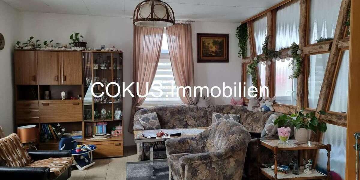 Etagenwohnung Schmalkalden - 3 Zimmer, 92 m&sup2;, 690&euro; | Angebot:26103786