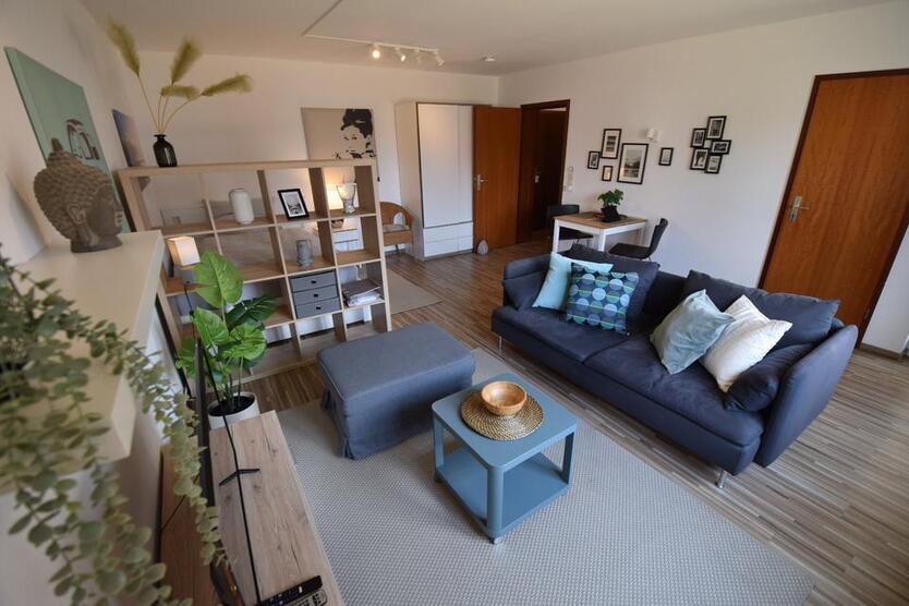 Möblierte Wohnung, Terrasse, Garage in Backnang ab sofort