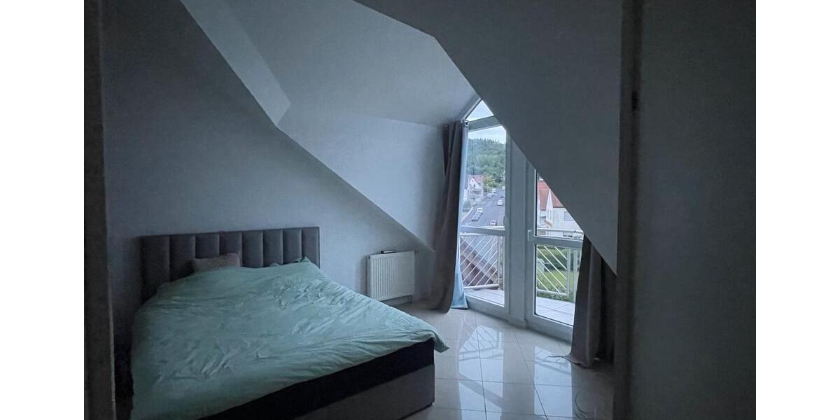 Dachgeschoßwohnung Lollar - 2 Zimmer, 86 m&sup2;, 1.100&euro; | Angebot:26640399