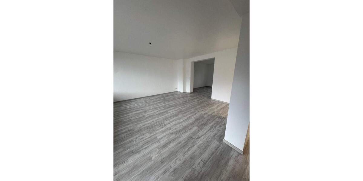 Etagenwohnung Siegburg Dreesch - 2 Zimmer, 80 m&sup2;, 990&euro; | Angebot:24155580