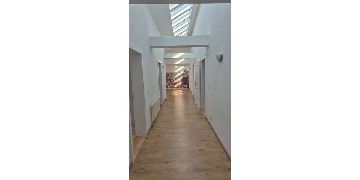 Etagenwohnung Eisenach - 3 Zimmer, 119 m&sup2;, 725&euro; | Angebot:26501877