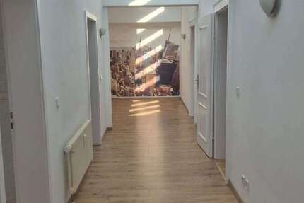 Wohnung Eisenach - 3 Zimmer, 119 m&sup2;, 725&euro; | Angebot:26501877