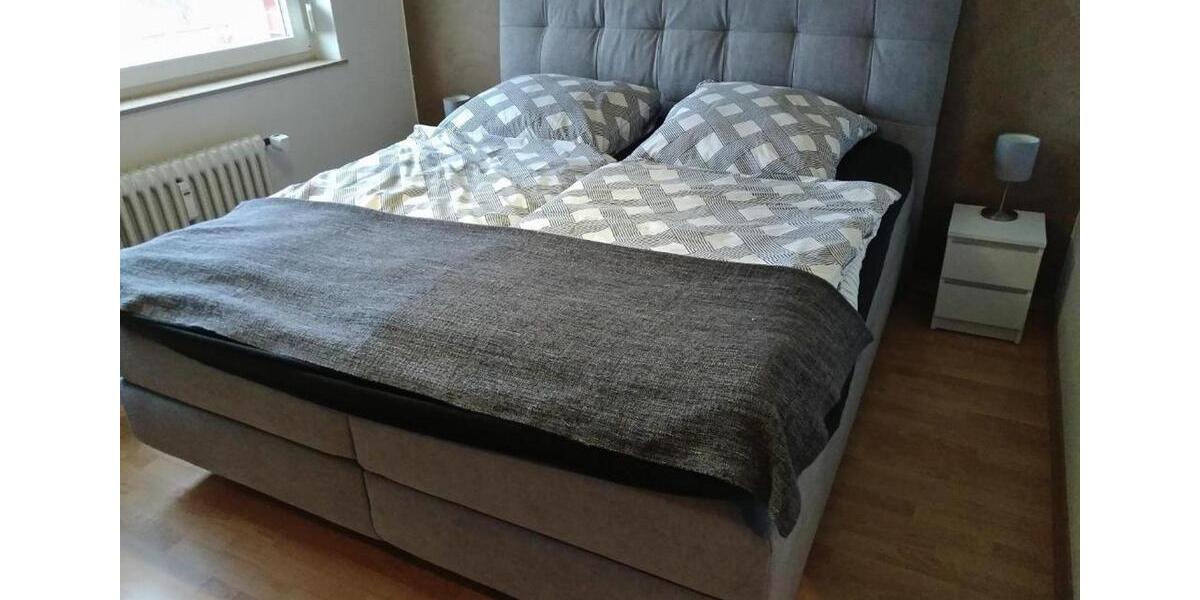 Dachgeschoßwohnung Hamburg Altstadt - 3 Zimmer, 90 m&sup2;, 1.800&euro; | Angebot:26050612