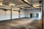 Verkehrsgünstige Gewerbehalle m. Sanitärräumen, eigenem Tor und 2 Parkplätzen provisionsfrei zimmer