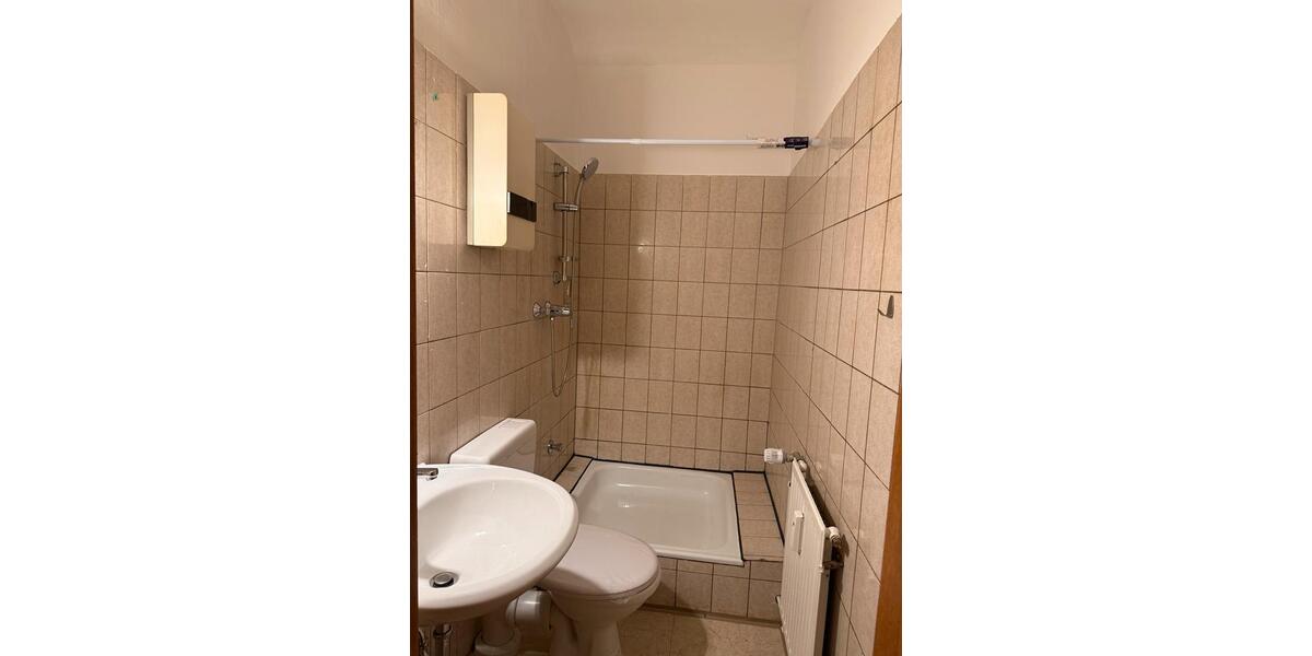 Dachgeschoßwohnung Bottrop - 2.5 Zimmer, 48 m&sup2;, 360&euro; | Angebot:25171842