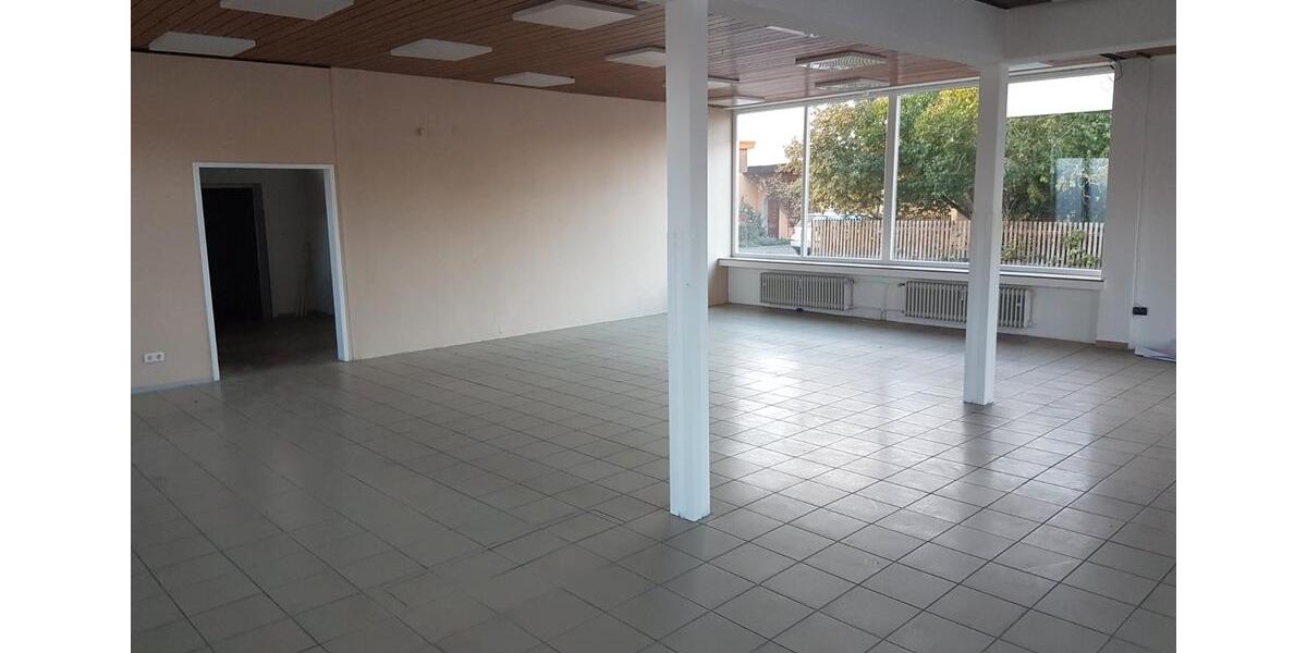 Gewerbeobjekt Moosbach - 700&euro; | Angebot:26522003
