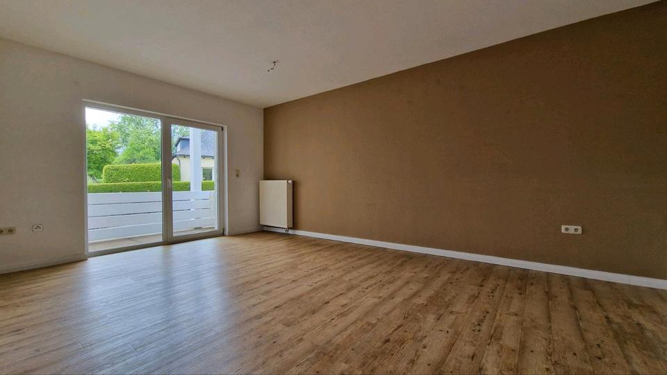 Erdgeschoßwohnung Bad Laasphe - 3 Zimmer, 84 m&sup2;, 700&euro; | Angebot:24787899