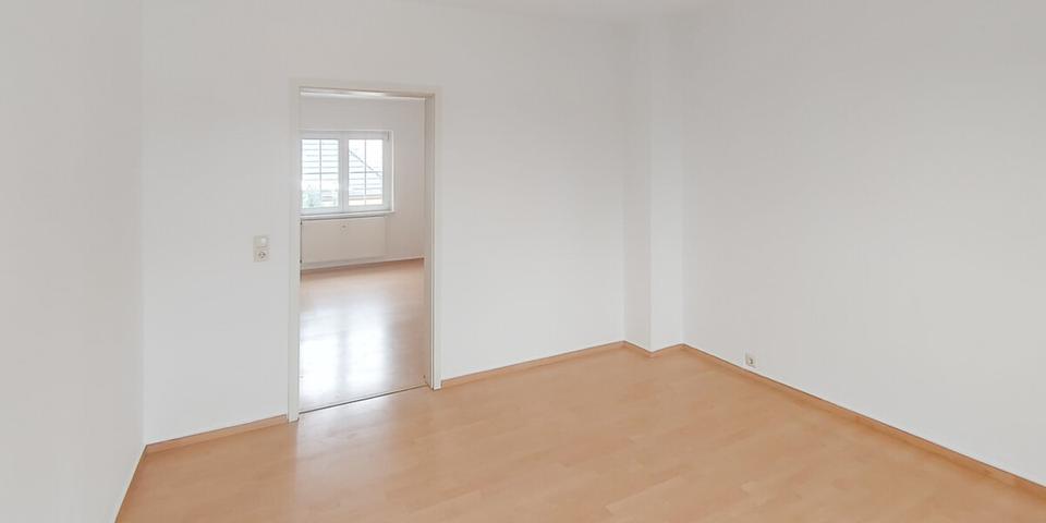 Maisonettenwohnung Apolda - 4 Zimmer, 107 m&sup2;, 749&euro; | Angebot:24940000