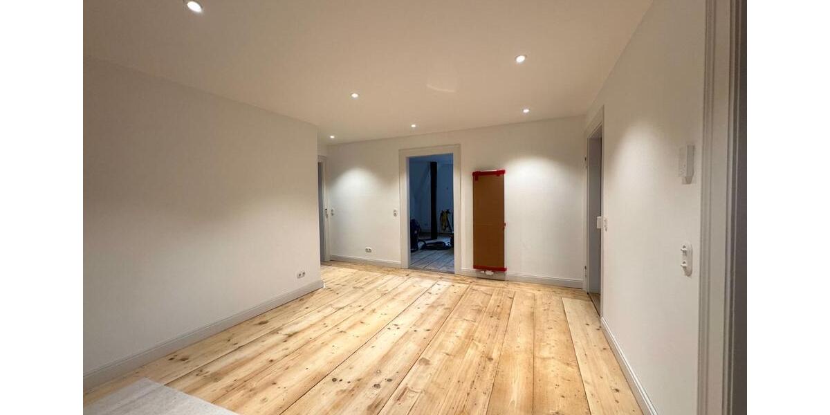 Dachgeschoßwohnung Ravensburg - 5 Zimmer, 153 m&sup2;, 2.475&euro; | Angebot:24748947