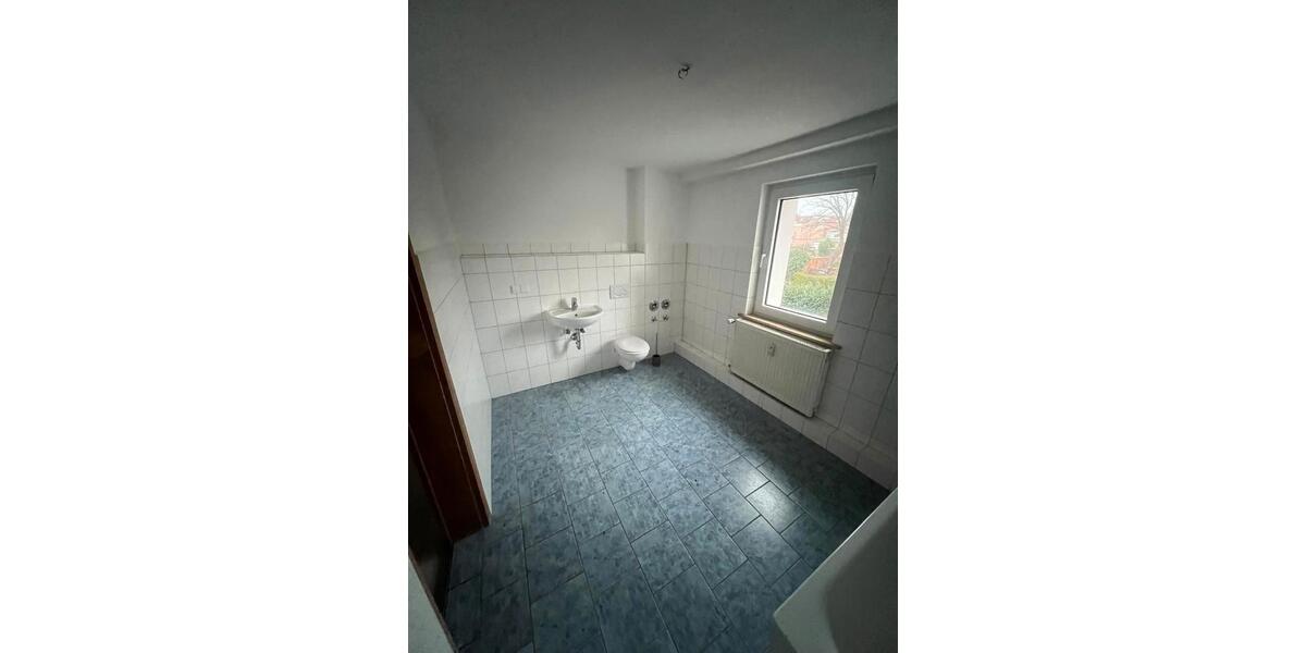 Etagenwohnung Zeitz Theißen - 2 Zimmer, 50 m&sup2;, 350&euro; | Angebot:26393049