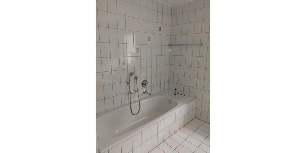 Etagenwohnung Freihung - 4 Zimmer, 90 m&sup2;, 700&euro; | Angebot:26089265