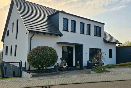 Wohnung Bruchsal - 2 Zimmer, 84 m&sup2;, 1.100&euro; | Angebot:25447002