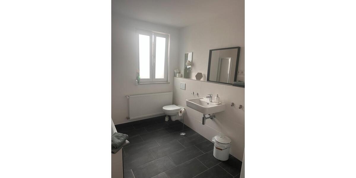 Wohnen auf Zeit Happurg - 3 Zimmer, 75 m&sup2;, 80&euro; | Angebot:12330062