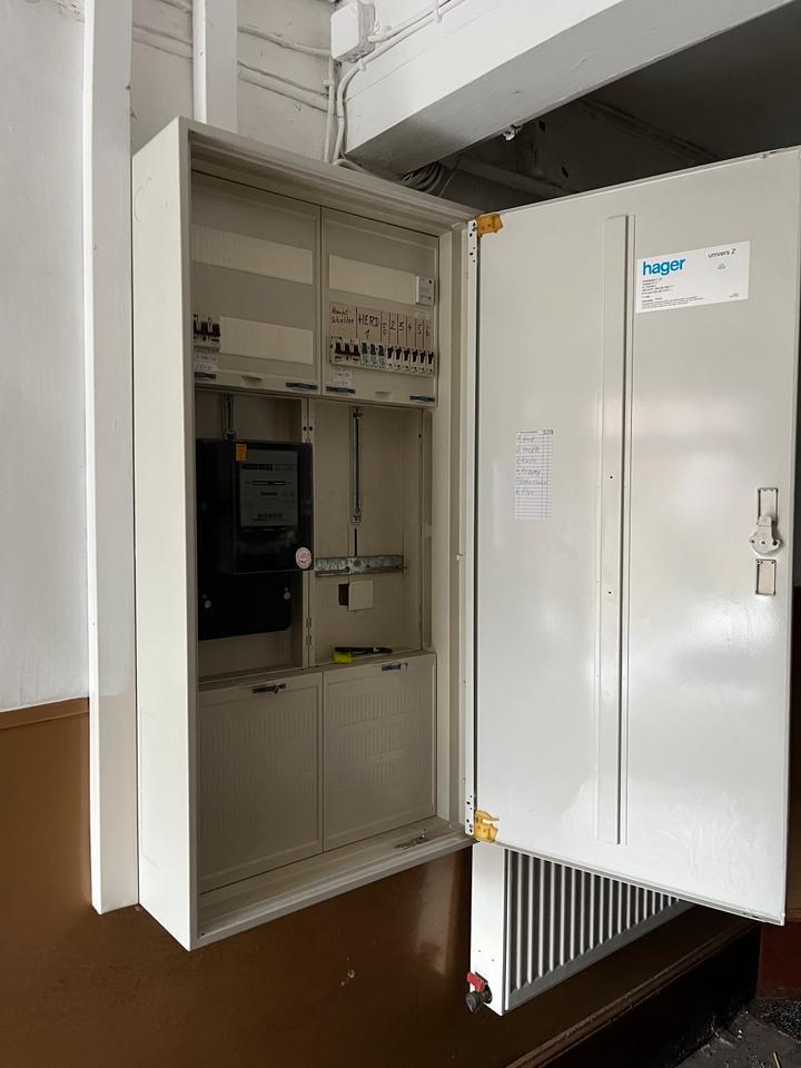 Stadthaus mit Potenzial f. Handwerker Mehrgenerationen WG möglich zimmer
