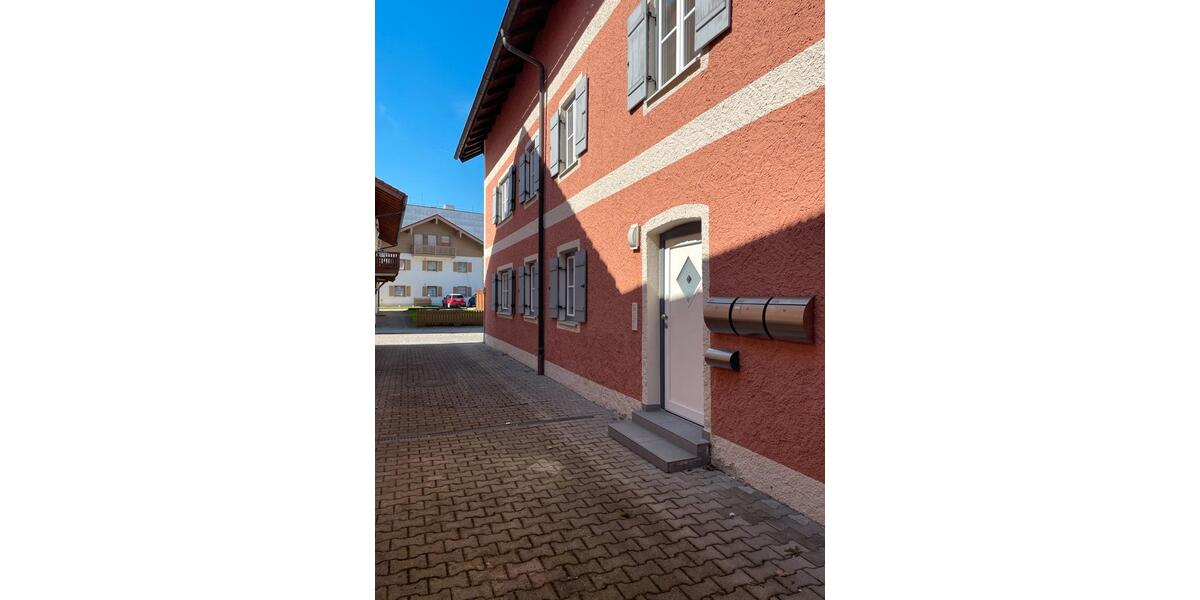 Etagenwohnung Waging am See Fisching - 2 Zimmer, 73 m&sup2;, 900&euro; | Angebot:26291912