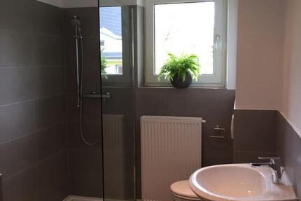 Stilvolle, gepflegte 2 - Zimmer - Wohnung im Grünen