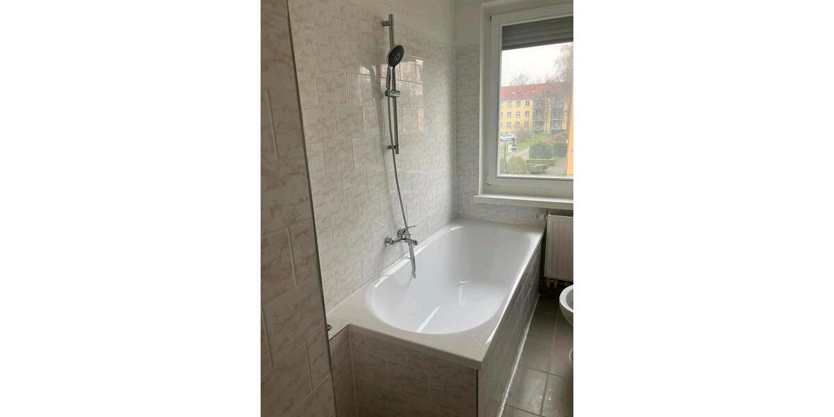 Etagenwohnung Hohenmölsen - 2 Zimmer, 50 m&sup2;, 450&euro; | Angebot:25783068