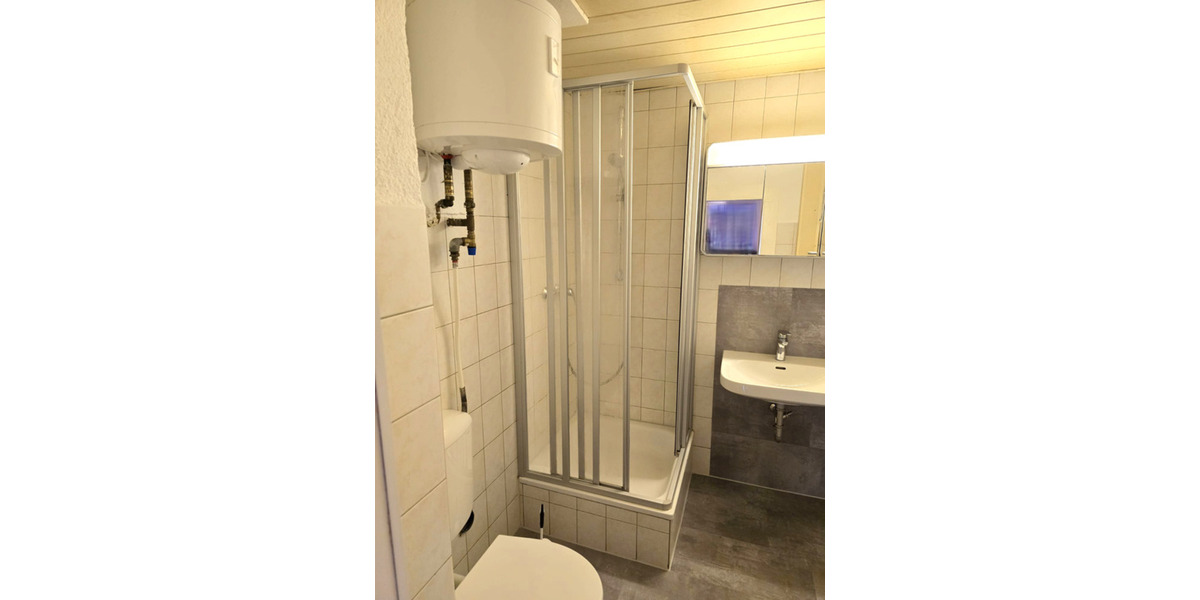 Erdgeschoßwohnung Eisenberg - 2 Zimmer, 38 m&sup2;, 290&euro; | Angebot:26374843