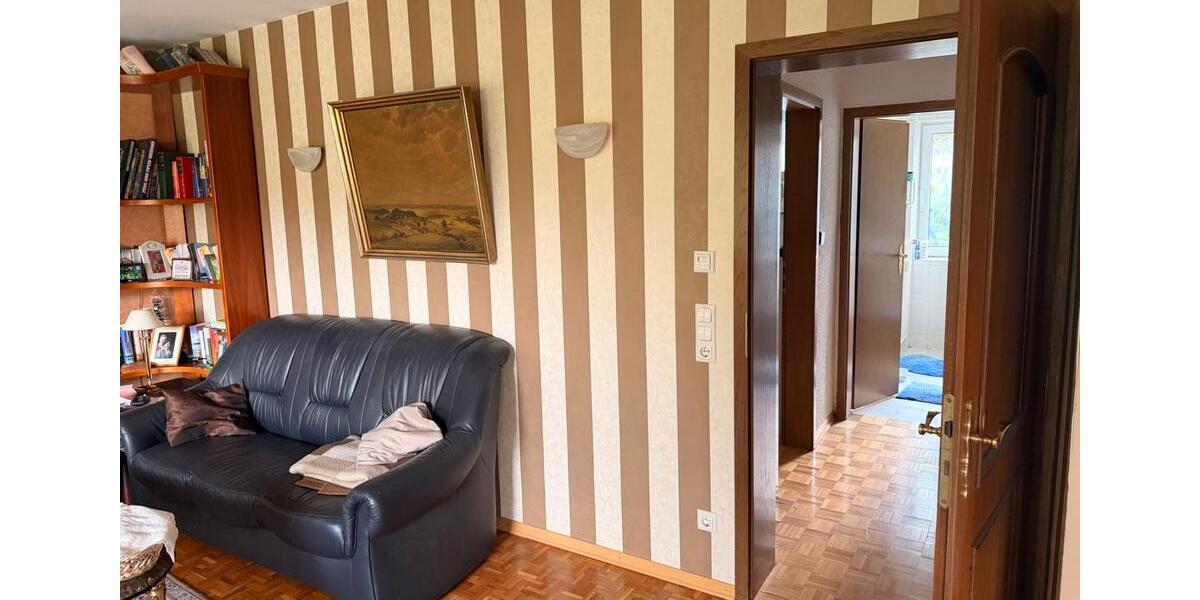Erdgeschoßwohnung Großalmerode - 7 Zimmer, 141 m&sup2;, 1.100&euro; | Angebot:26535603