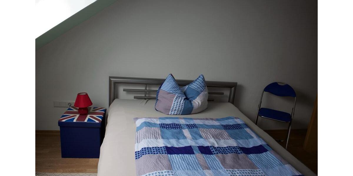 Dachgeschoßwohnung Ichenhausen - 4 Zimmer, 110 m&sup2;, 1.300&euro; | Angebot:24611884