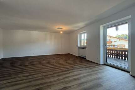 Wohnung Palling - 3 Zimmer, 109 m&sup2;, 1.200&euro; | Angebot:27505237