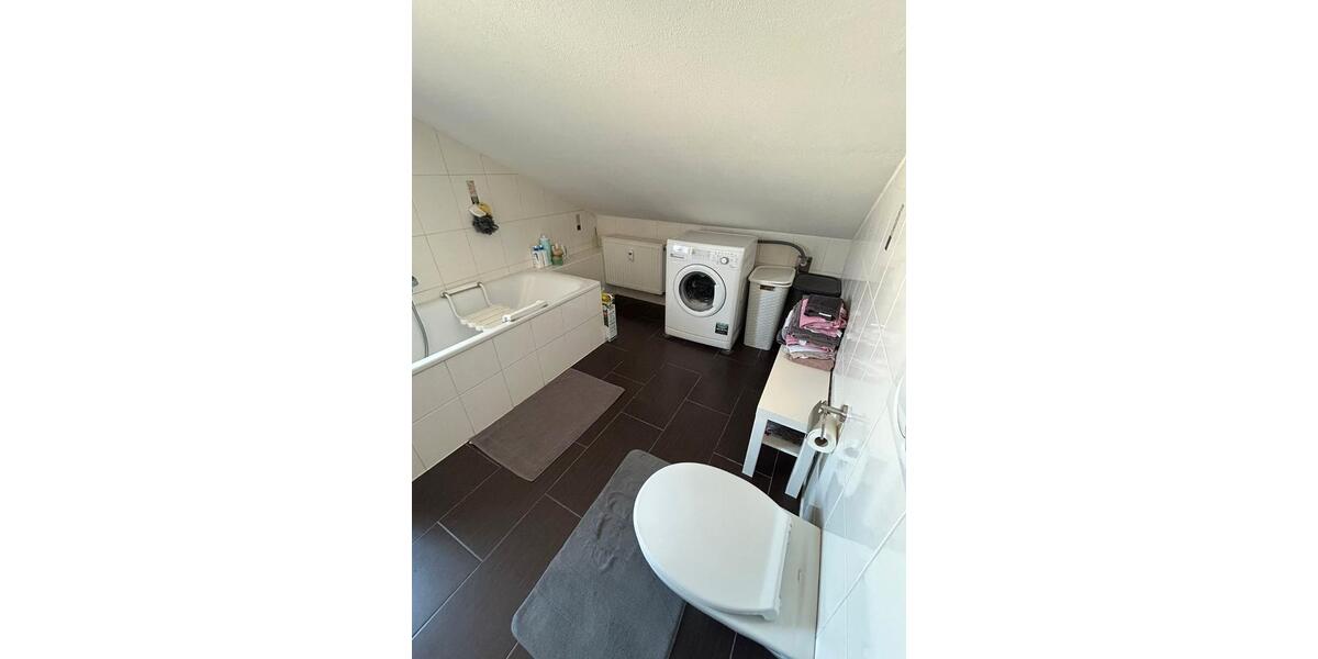 Dachgeschoßwohnung Hockenheim - 2.5 Zimmer, 59 m&sup2;, 650&euro; | Angebot:26600791
