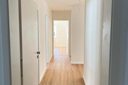 Wohnung Breidenbach - 3 Zimmer, 88 m&sup2;, 880&euro; | Angebot:27612738
