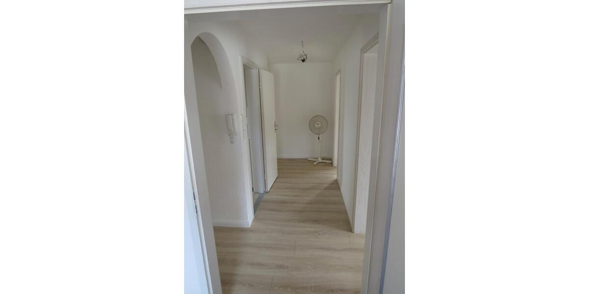 Etagenwohnung Hasselroth - 3 Zimmer, 95 m&sup2;, 890&euro; | Angebot:26577776