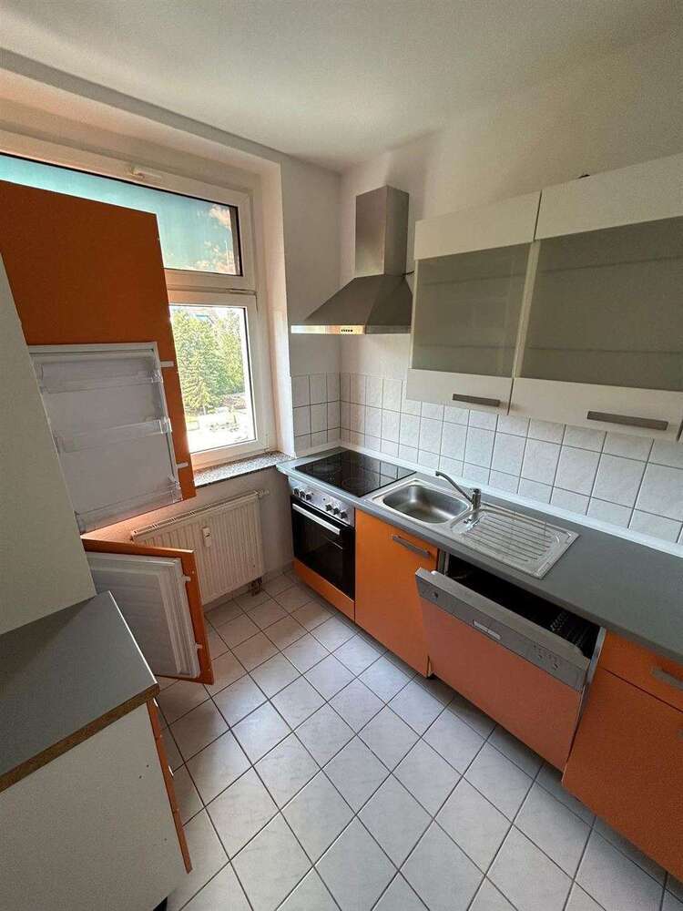 Wohnung zum Mieten in Chemnitz 210 € 42.12 m²