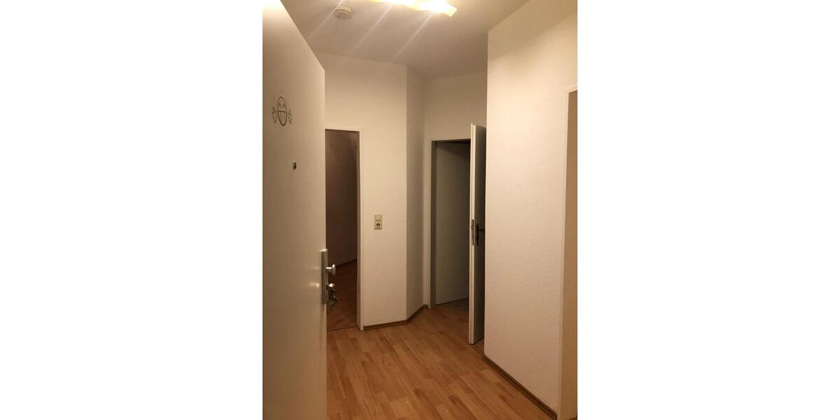 Charmante 2‑Zimmer-Dachgeschosswohnung in zentraler Lage von Brem 2 zimmer