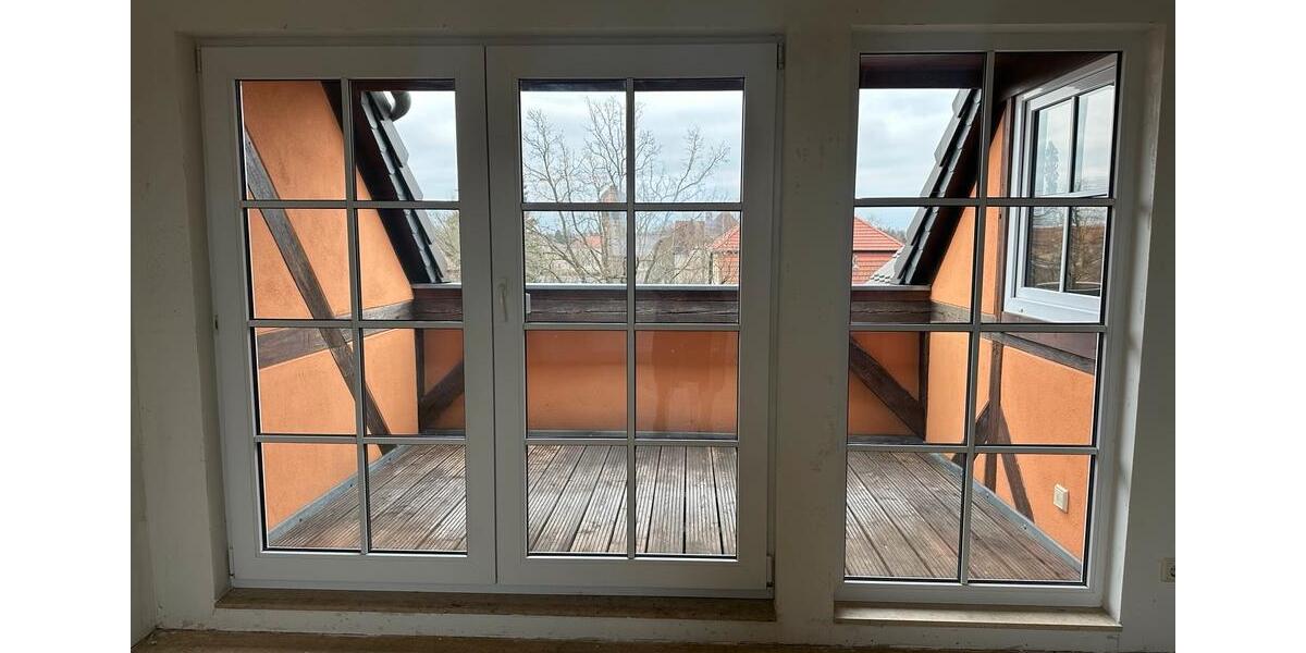 Dachgeschoßwohnung Hoyerswerda - 3 Zimmer, 86 m&sup2;, 565&euro; | Angebot:24247752