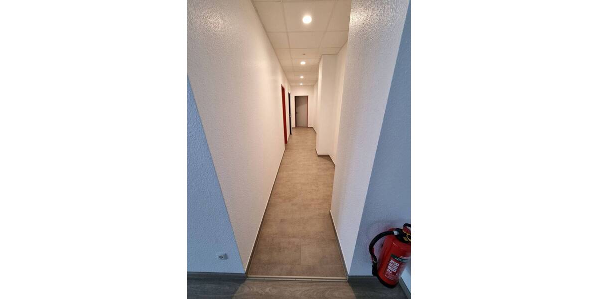 Gewerbeobjekt Meschede - 1 Zimmer, 178 m&sup2;, 1.246&euro; | Angebot:24115242