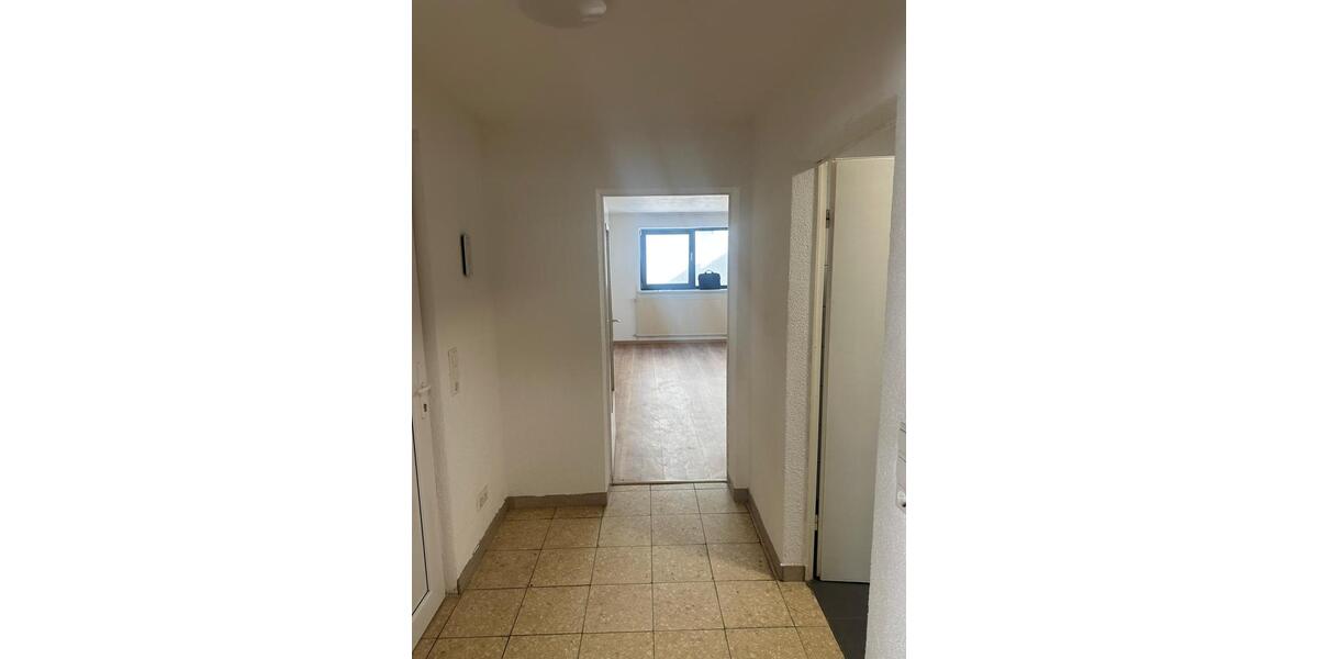 Etagenwohnung Frickenhausen - 2 Zimmer, 65 m&sup2;, 650&euro; | Angebot:26633486