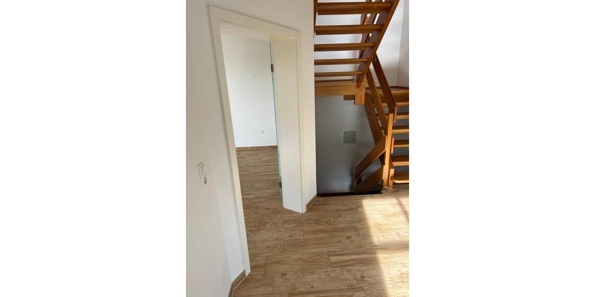 Doppelhaushälfte Maxhütte-Haidhof Haidhof - 4 Zimmer, 140 m&sup2;, 1.500&euro; | Angebot:24793183