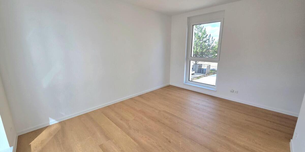 Großzügige 3-Zimmer-Wohnung mit XXL-Balkon im 1.OG -Neubau-Tiefgarage-Aufzug! - Etagenwohnung Burgstädt Burkersdorf | Angebot:26617302