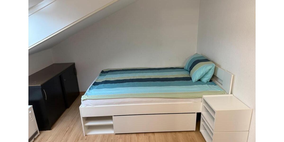 Attraktives möbliertes Zimmer ab sofort 1 zimmer