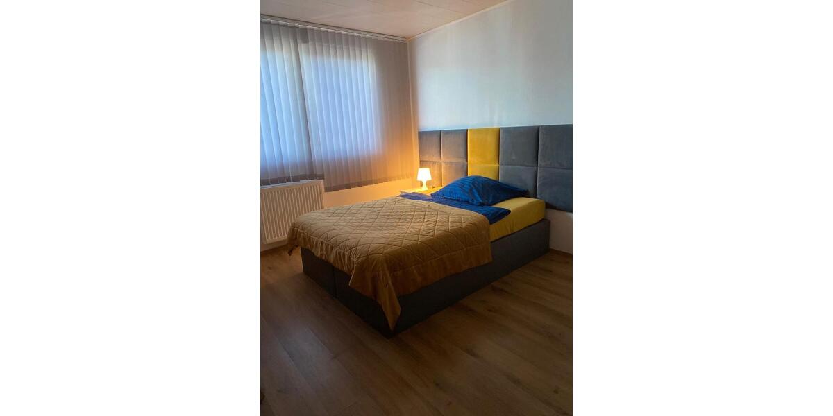 Wohnen auf Zeit Albertshofen - 9 Zimmer, 24 m&sup2;, 18&euro; | Angebot:26339486