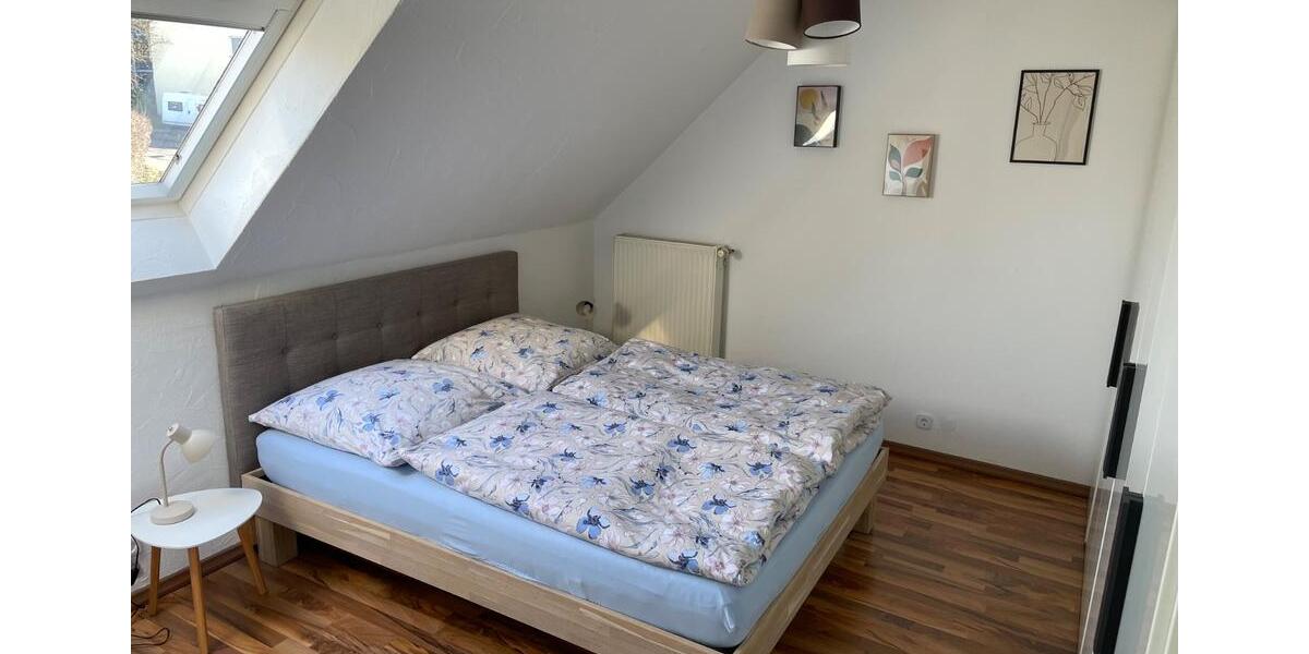 Dachgeschoßwohnung Arnsberg - 2 Zimmer, 95 m&sup2;, 1.100&euro; | Angebot:24355558